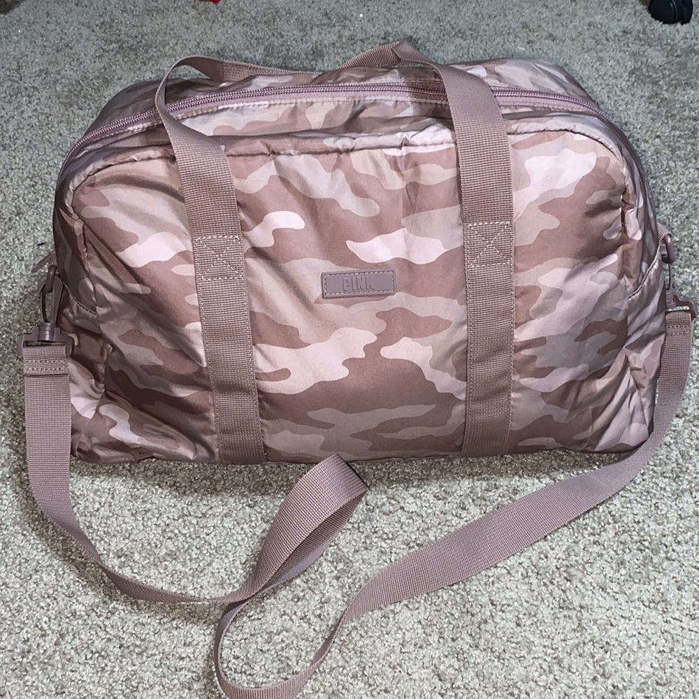 VS PINK gym bag! Like new condition, used once!
